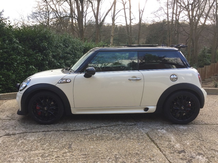 View MINI HATCH COOPER S John Cooper Works