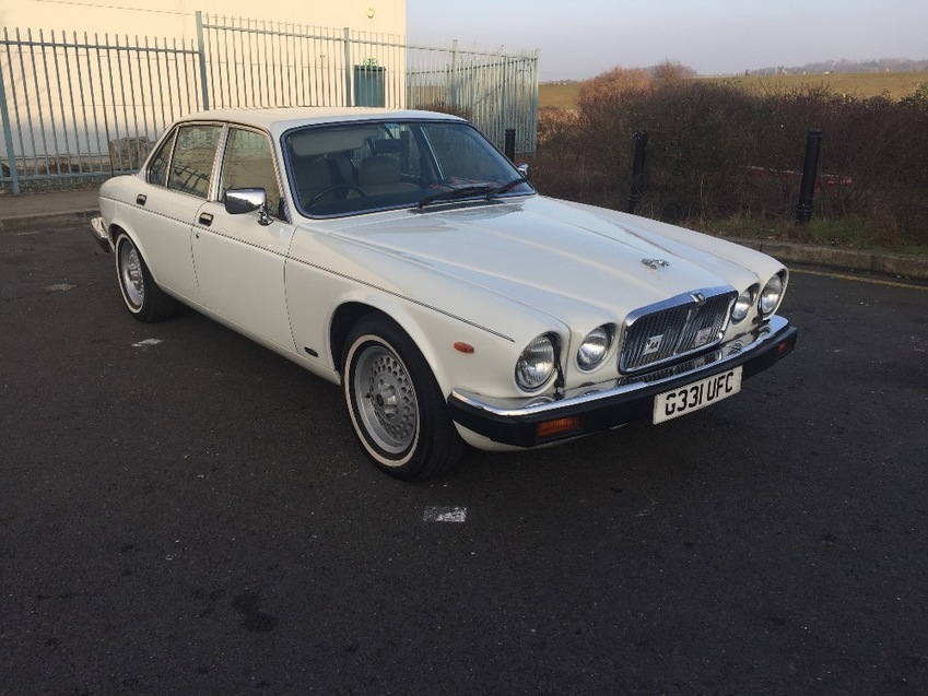 View JAGUAR SOVEREIGN 5.3 V12