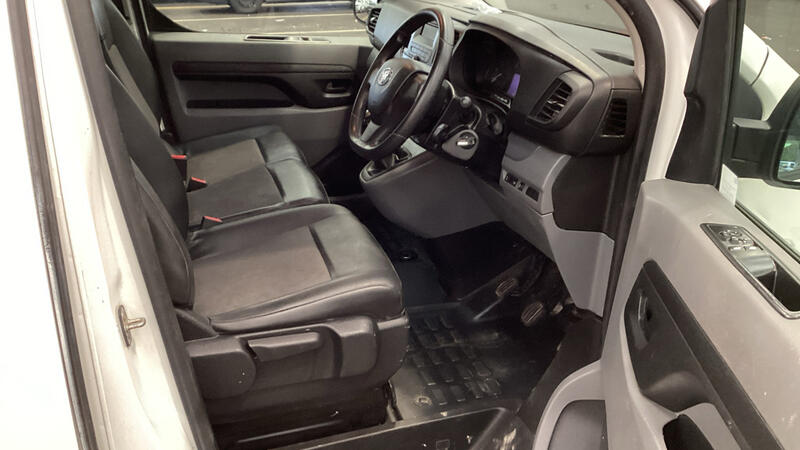 TOYOTA PROACE