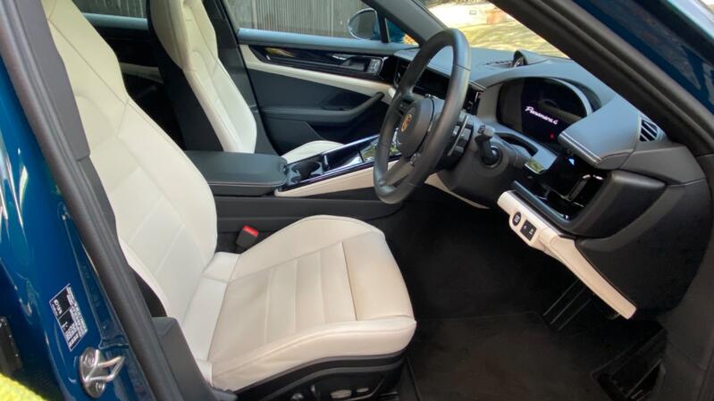 PORSCHE PANAMERA