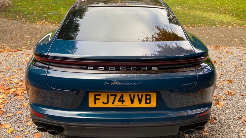 PORSCHE PANAMERA