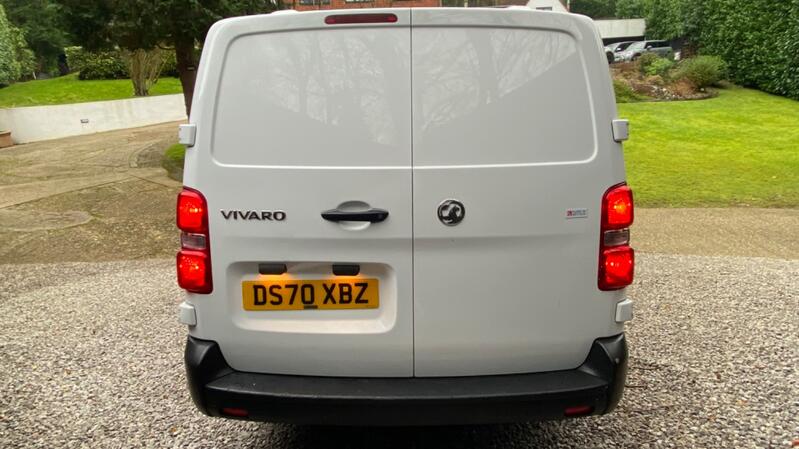 VAUXHALL VIVARO