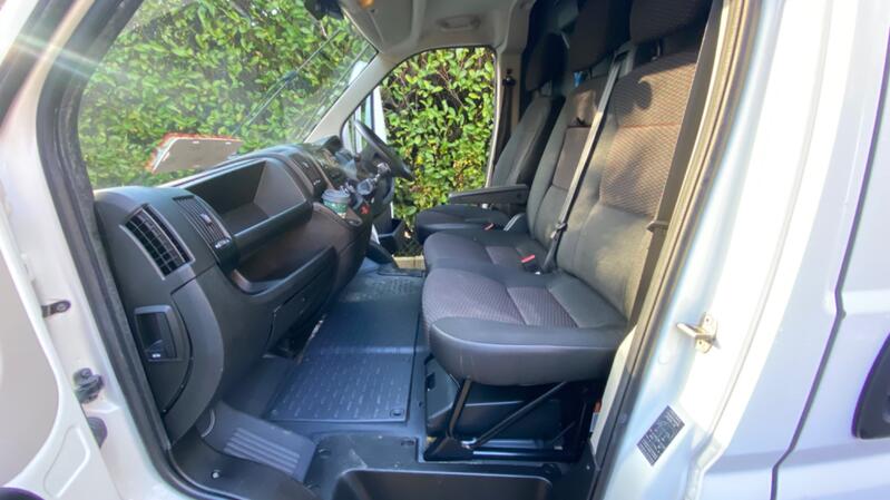 PEUGEOT BOXER