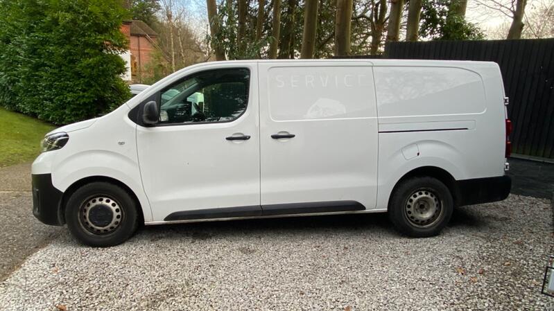 TOYOTA PROACE