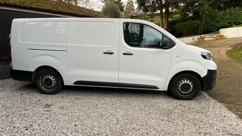 TOYOTA PROACE