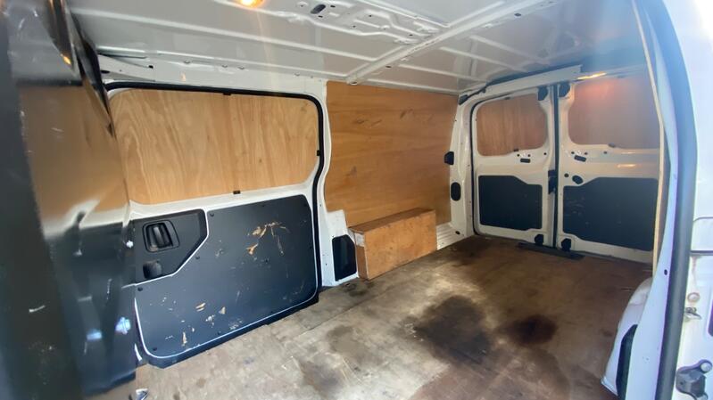 VAUXHALL VIVARO