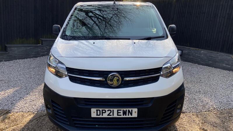VAUXHALL VIVARO