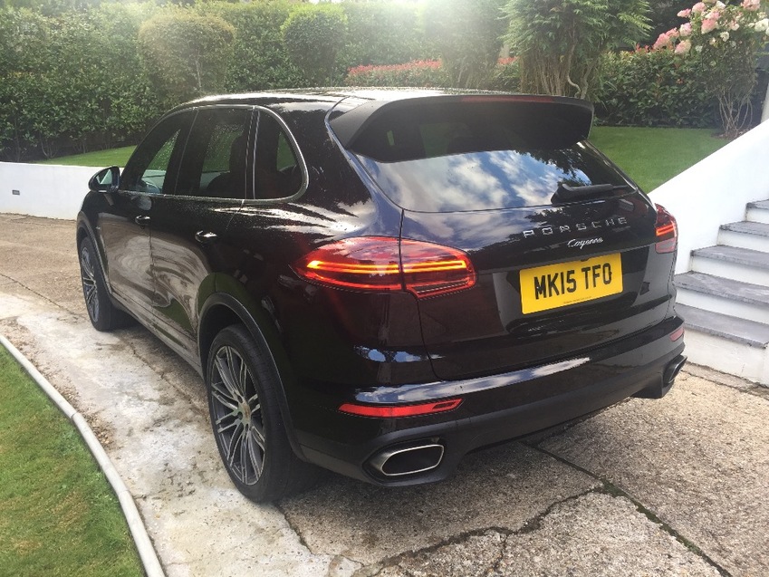 PORSCHE CAYENNE
