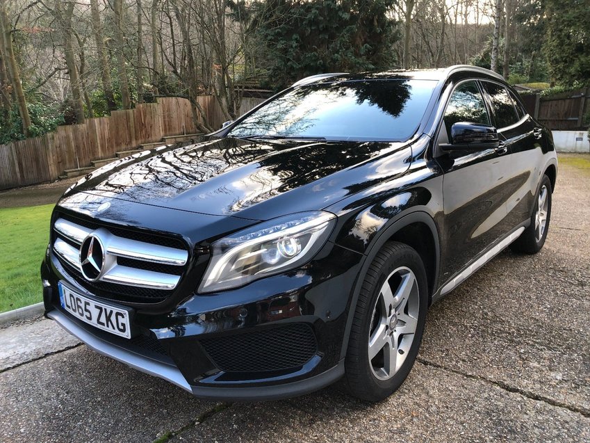 View MERCEDES-BENZ GLA CLASS 200 Cdi Amg Line Premium 