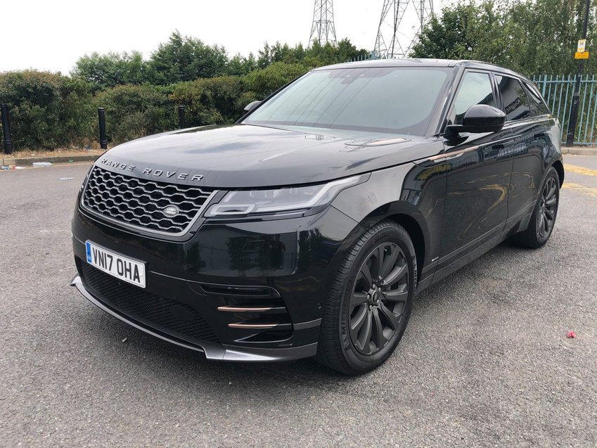 View LAND ROVER RANGE ROVER VELAR D300 R-Dynamic SE