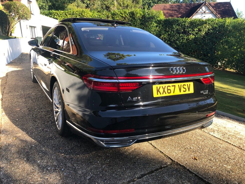 AUDI A8