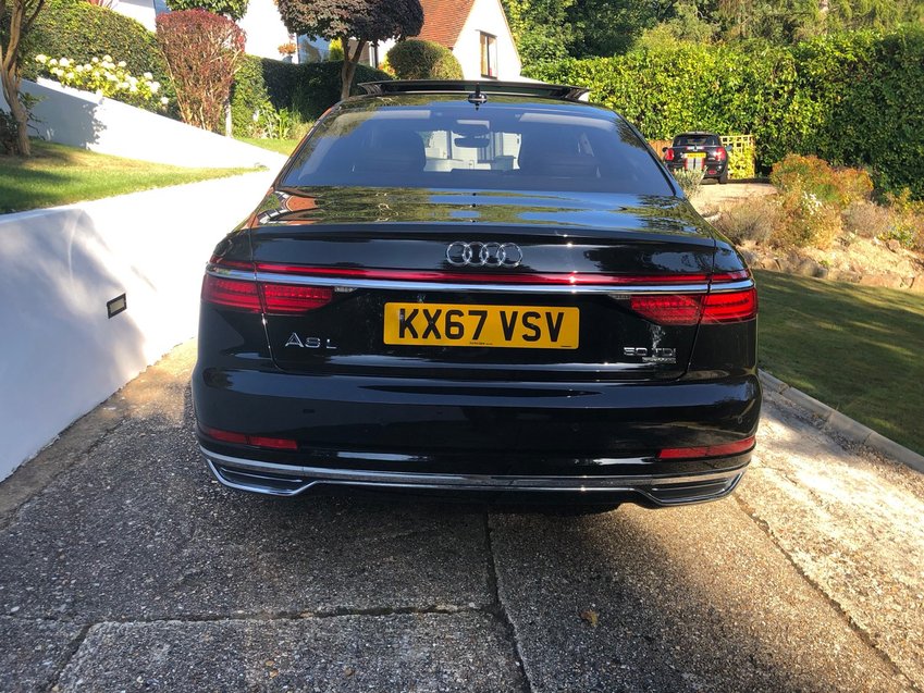 AUDI A8
