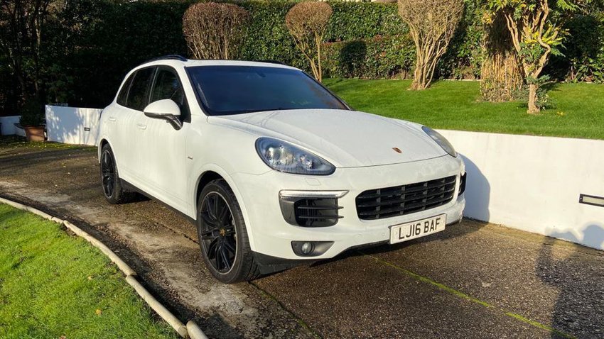 PORSCHE CAYENNE