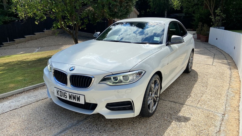 View BMW 2 SERIES M240i Coupe