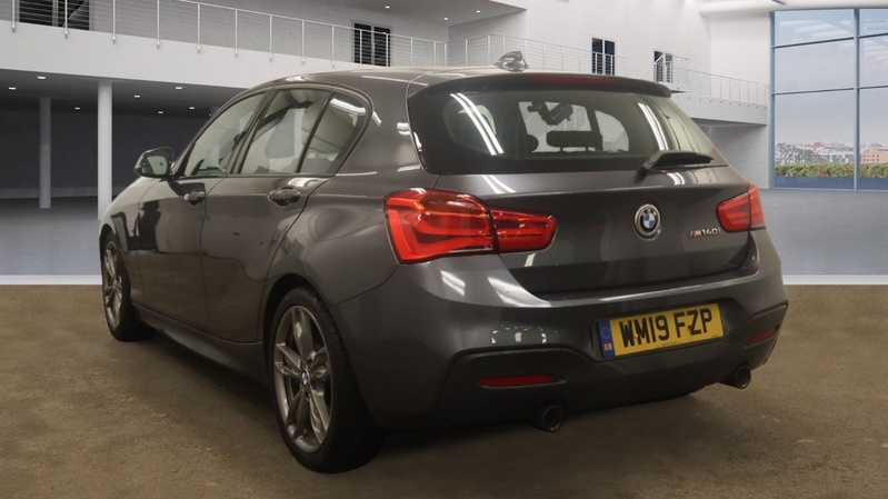 View BMW 1 SERIES 140M