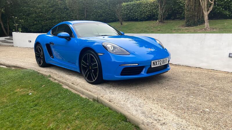 View PORSCHE 718 Cayman